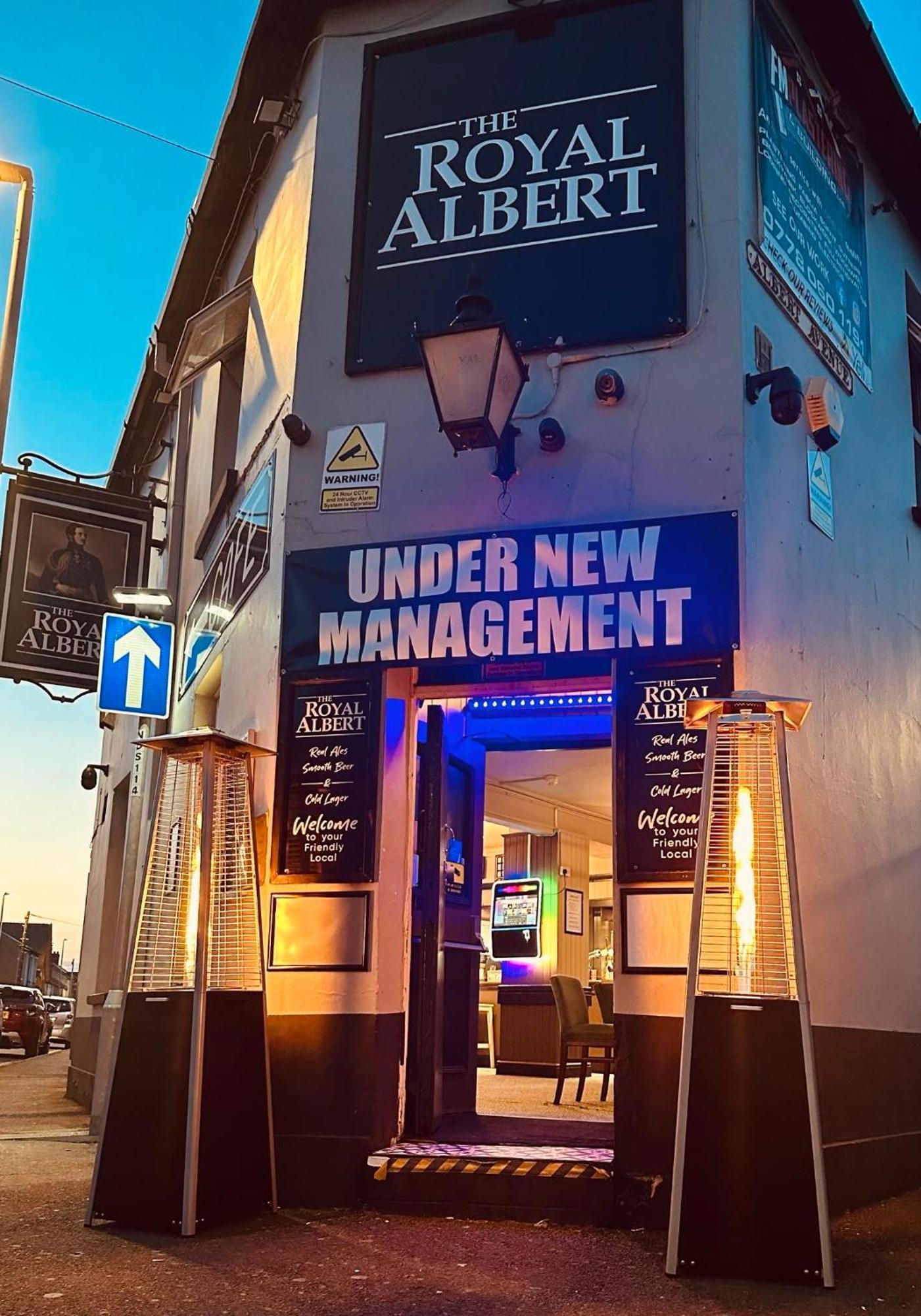 The Phoenix Inn نيوبورت المظهر الخارجي الصورة